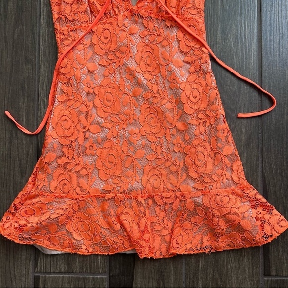 Majorelle Sunbeams Lace Mini Dress in Neon Orange Sz XXS - Picture 4 of 7